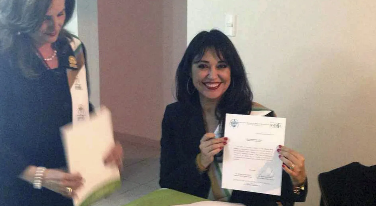 Marcela Mexia en un evento de sororidad y transformación digital